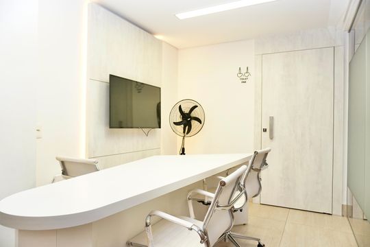 Área comum - Sala de Reunião  de apartamento para alugar com 1 quarto, 90m² em Santa Efigênia, Belo Horizonte