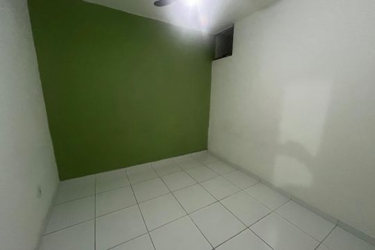 Quarto 1 de casa para alugar com 2 quartos, 50m² em Ilha do Governador, Rio de Janeiro
