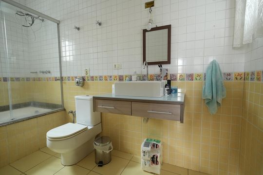 Banheiro da Suíte de casa à venda com 3 quartos, 210m² em Santa Terezinha, Santo André