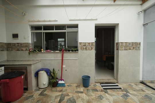 Área de Serviço de casa à venda com 3 quartos, 210m² em Santa Terezinha, Santo André