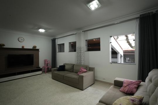 Casa à venda com 3 quartos, 210m² em Santa Terezinha, Santo André