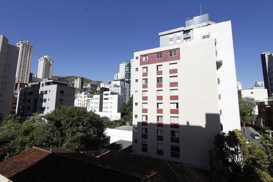 Vista de apartamento para alugar com 4 quartos, 130m² em Anchieta, Belo Horizonte