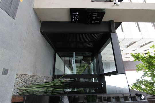 Fachada de apartamento à venda com 2 quartos, 63m² em Itaim Bibi, São Paulo