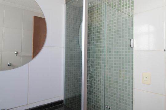 Banheiro de apartamento para alugar com 2 quartos, 63m² em Santa Branca, Belo Horizonte