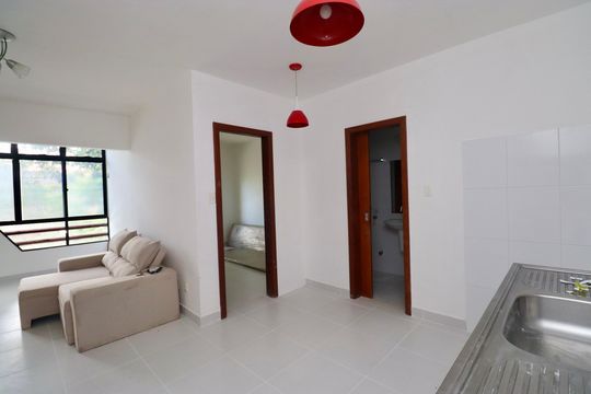 Sala  de apartamento para alugar com 2 quartos, 55m² em Itapuã, Salvador