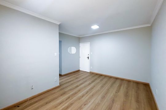 Apartamento para alugar com 2 quartos, 56m² em Cerqueira César, São Paulo