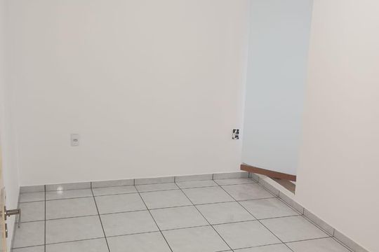 Quarto de casa para alugar com 2 quartos, 55m² em Conceição, Osasco