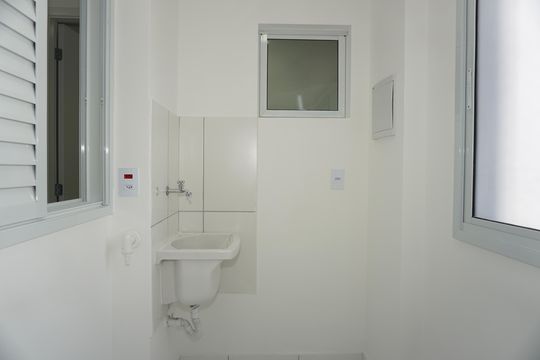 Lavanderia de apartamento para alugar com 4 quartos, 135m² em Parque Esplanada do Embu, Embu das Artes