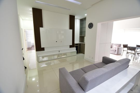 Apartamento para alugar com 2 quartos, 217m² em Fazenda Santa Cândida, Campinas