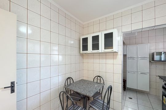 Cozinha de apartamento para alugar com 2 quartos, 81m² em Jardim Copacabana, São Bernardo do Campo