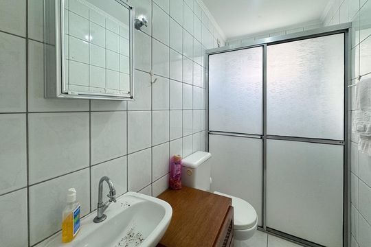 Banheiro Social de apartamento para alugar com 2 quartos, 81m² em Jardim Copacabana, São Bernardo do Campo
