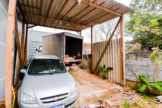 Garagem de casa à venda com 2 quartos, 125m² em Jardim Paulista, Guarulhos