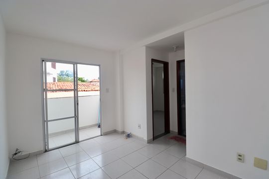 Sala de apartamento para alugar com 2 quartos, 40m² em Itapuã, Salvador