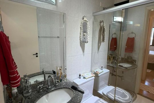 Banheiro de apartamento à venda com 2 quartos, 63m² em Belenzinho, São Paulo