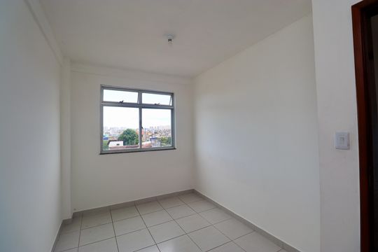 Quarto 1 de apartamento para alugar com 2 quartos, 40m² em Itapuã, Salvador