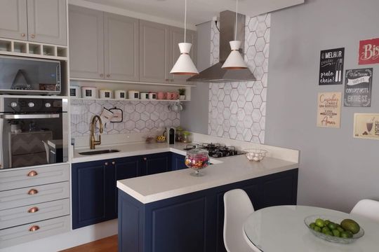 Cozinha de apartamento para alugar com 2 quartos, 56m² em Jardim do Líbano, Barueri