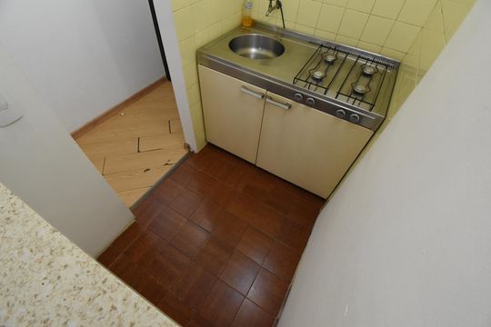 Sala/Cozinha de apartamento para alugar com 1 quarto, 32m² em Bigorrilho, Curitiba