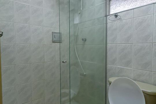 Banheiro de apartamento para alugar com 2 quartos, 60m² em Rudge Ramos, São Bernardo do Campo