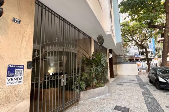 Fachada  de apartamento à venda com 3 quartos, 161m² em Copacabana, Rio de Janeiro