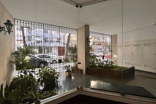 Portaria  de apartamento à venda com 3 quartos, 161m² em Copacabana, Rio de Janeiro