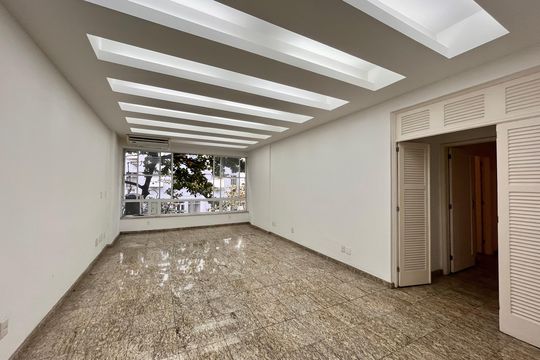 Sala  de apartamento à venda com 3 quartos, 161m² em Copacabana, Rio de Janeiro