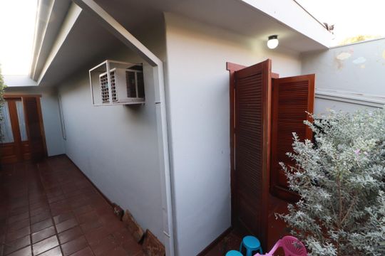 Casa para alugar com 4 quartos, 450m² em Jardim Sumare, Ribeirão Preto