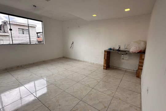 Casa para alugar com 2 quartos, 80m² em Jardim Capelinha, São Paulo
