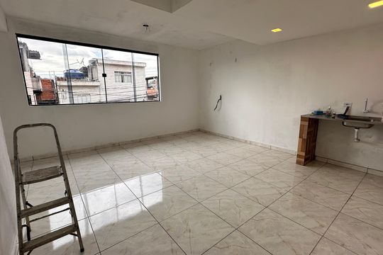 Casa para alugar com 2 quartos, 80m² em Jardim Capelinha, São Paulo