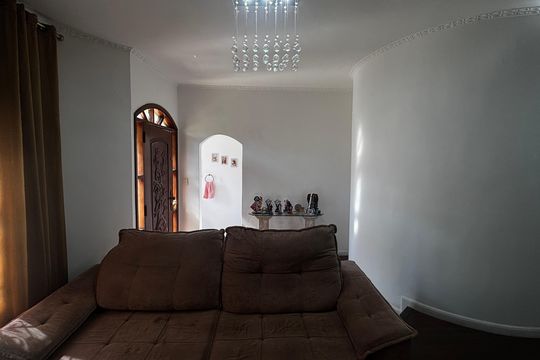 Sala de casa à venda com 3 quartos, 207m² em Vila Metalúrgica, Santo André