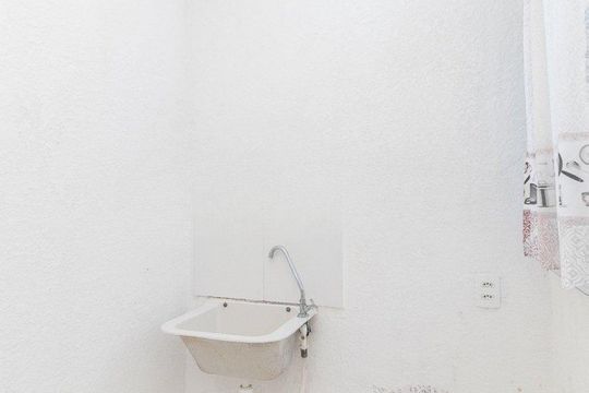 Área de serviço de apartamento para alugar com 1 quarto, 42m² em Restinga, Porto Alegre