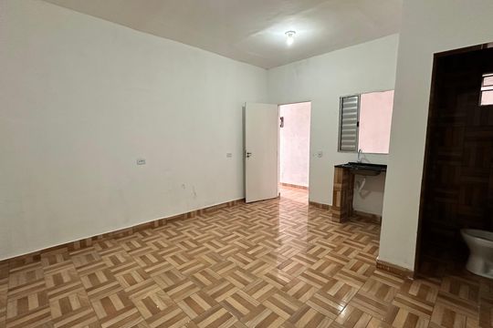 Casa para alugar com 1 quarto, 26m² em Jardim Capelinha, São Paulo