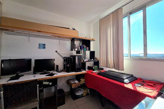 Quarto de apartamento à venda com 3 quartos, 90m² em Jardim Guanabara, Belo Horizonte