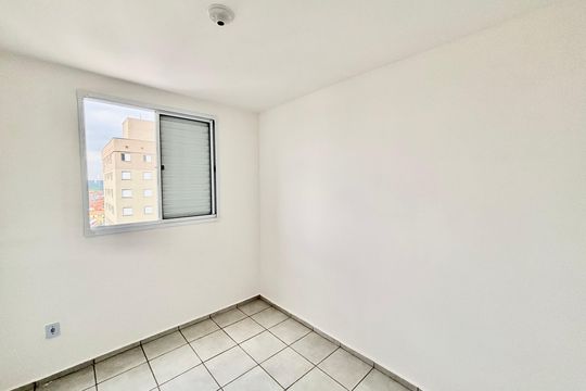 Quarto 1 de apartamento para alugar com 2 quartos, 49m² em Jardim Lourdes, Ferraz de Vasconcelos