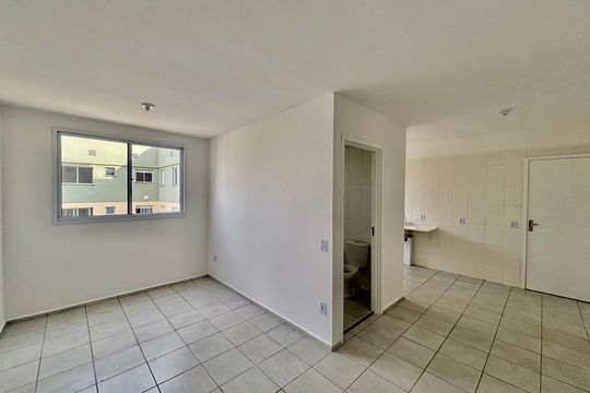 Sala de apartamento para alugar com 2 quartos, 49m² em Jardim Lourdes, Ferraz de Vasconcelos