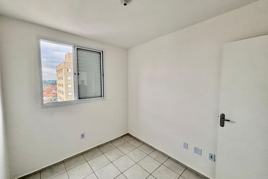 Quarto 2 de apartamento para alugar com 2 quartos, 49m² em Jardim Lourdes, Ferraz de Vasconcelos