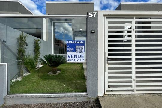 Placa instalada em 15/08/2026 com o código TWXX-2 de casa à venda com 3 quartos, 89m² em Campestre, São Leopoldo