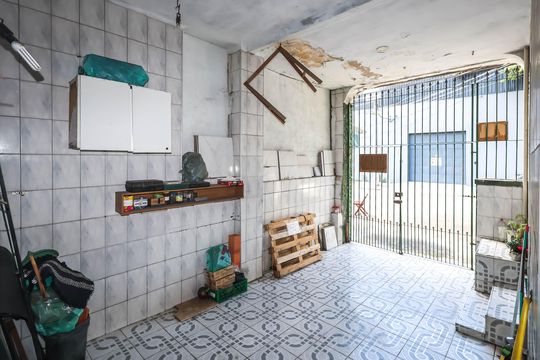 Garagem de casa à venda com 3 quartos, 80m² em Cambuci, São Paulo