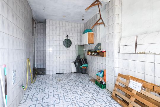 Garagem de casa à venda com 3 quartos, 80m² em Cambuci, São Paulo