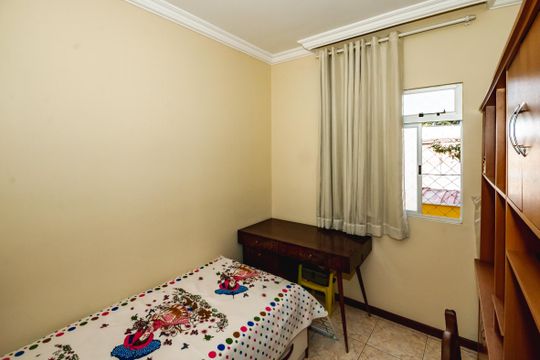 Quarto 1 de apartamento à venda com 3 quartos, 80m² em Itamarati, Belo Horizonte