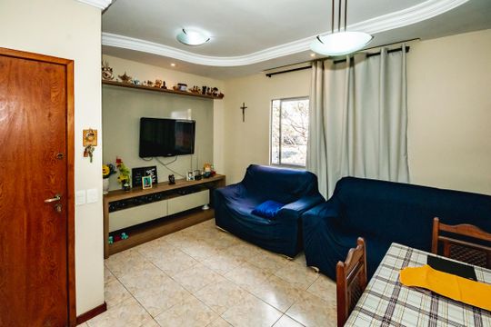 Sala de apartamento à venda com 3 quartos, 80m² em Itamarati, Belo Horizonte