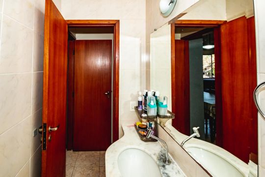 Banheiro Social de apartamento à venda com 3 quartos, 80m² em Itamarati, Belo Horizonte
