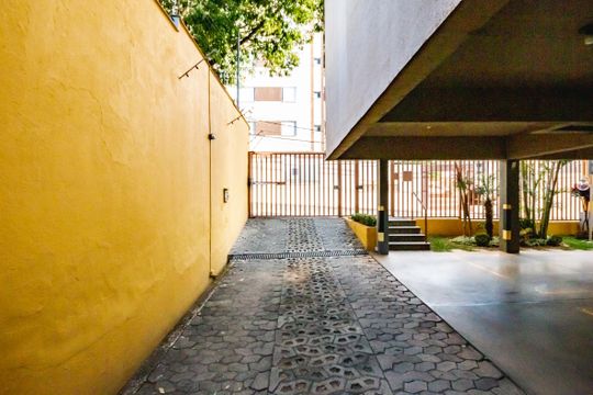 Garagem de apartamento à venda com 3 quartos, 80m² em Itamarati, Belo Horizonte