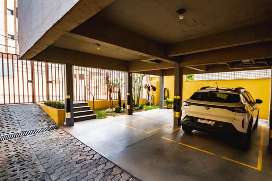Garagem de apartamento à venda com 3 quartos, 80m² em Itamarati, Belo Horizonte