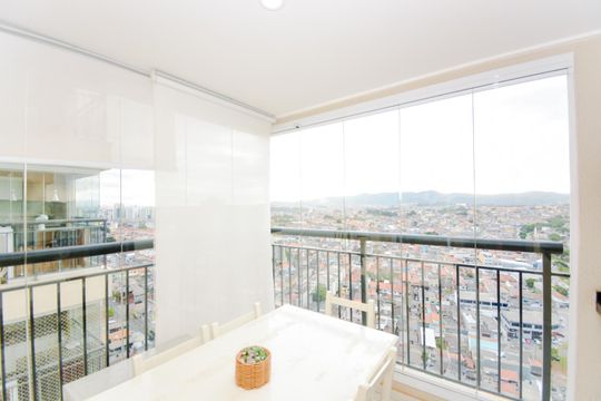 Varanda de kitnet/studio para alugar com 1 quarto, 38m² em Portal dos Gramados, Guarulhos