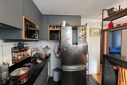 Cozinha de apartamento à venda com 2 quartos, 44m² em Chácara Cotia, Contagem