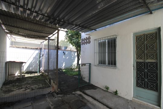 Área externa de casa para alugar com 3 quartos, 200m² em Anil, Rio de Janeiro