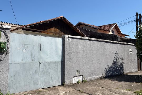 Fachada  de casa para alugar com 3 quartos, 200m² em Anil, Rio de Janeiro