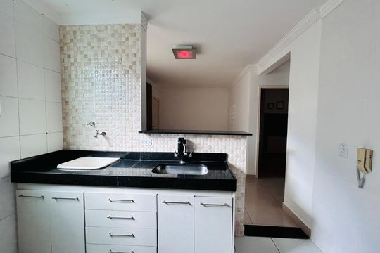 Apartamento à venda com 2 quartos, 55m² em Cabral, Contagem
