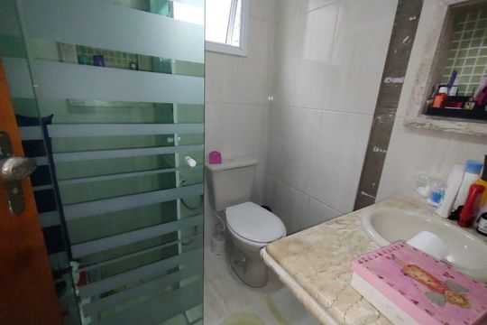 Banheiro de apartamento para alugar com 2 quartos, 122m² em Vila Assuncao, Praia Grande