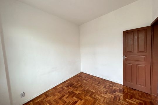 Quarto de casa de condomínio para alugar com 1 quarto, 70m² em Tomás Coelho, Rio de Janeiro
